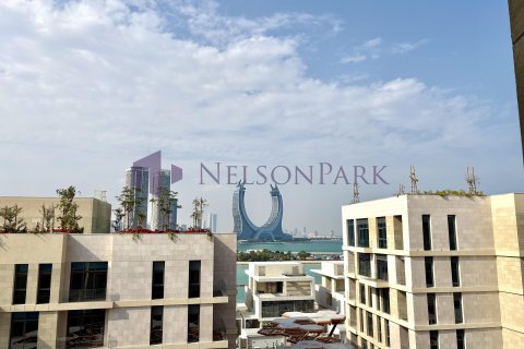 4 bedrooms Apartment in Doha, Qatar No. 58330