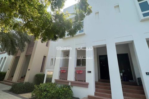 3 bedrooms Villa in Muscat, Oman No. 53352