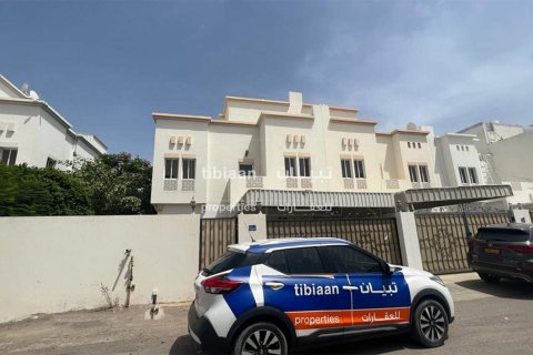6 bedrooms Villa in As Sib, Oman No. 53351