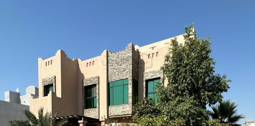 4 bedrooms Villa in Sadad, Bahrain No. 59523