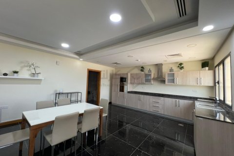 Квартира с 2 спальнями в Амвадж, Бахрейн №99365