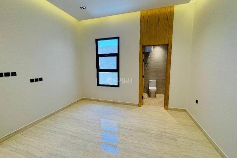 4 bedrooms Apartment in Riyadh, Saudi Arabia No. 61642 9