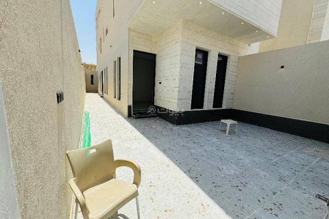 4 bedrooms Apartment in Riyadh, Saudi Arabia No. 61642 3