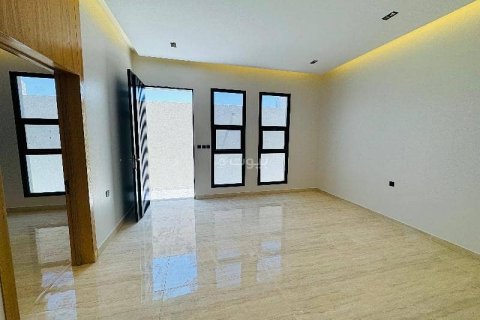 4 bedrooms Apartment in Riyadh, Saudi Arabia No. 61642 11
