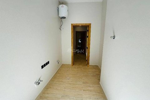 4 bedrooms Apartment in Riyadh, Saudi Arabia No. 61642 12