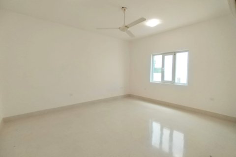 Townhouse de 4 dormitorios en Muscat, Oman No. 54867 5