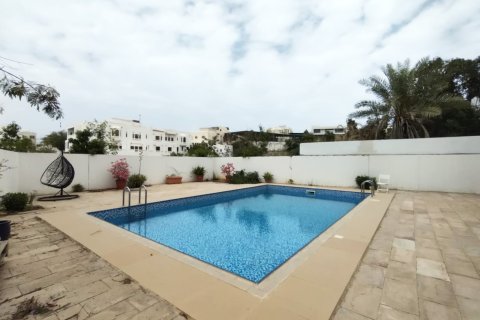 Townhouse de 4 dormitorios en Muscat, Oman No. 54867 10