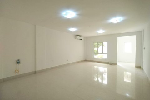 Townhouse de 4 dormitorios en Muscat, Oman No. 54867 3