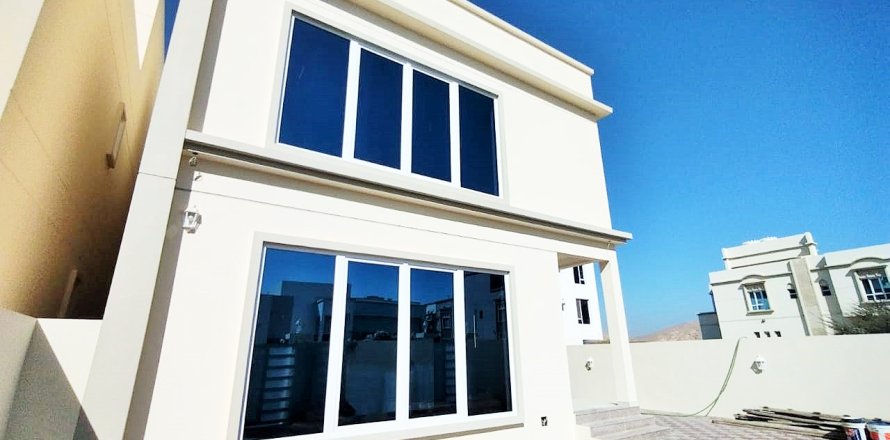 Villa de 6 chambres à Al Awabi, Oman No. 54861