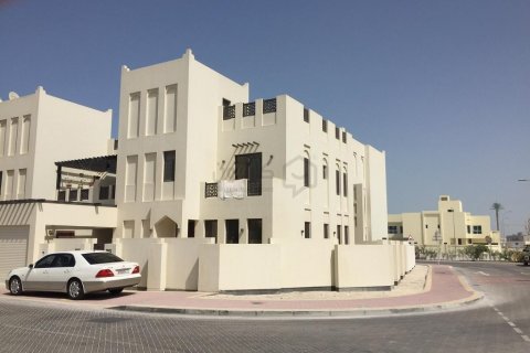 Вилла с 5 спальнями в Diyar Al Muharraq, Бахрейн №107104