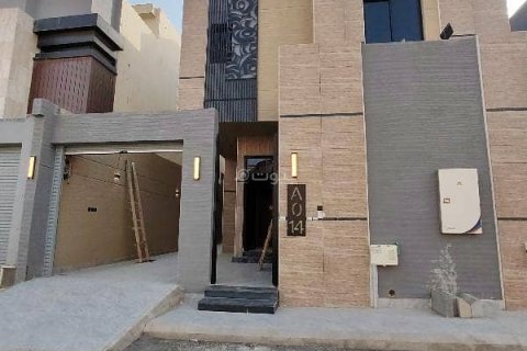 3 bedrooms Apartment in Riyadh, Saudi Arabia No. 67488