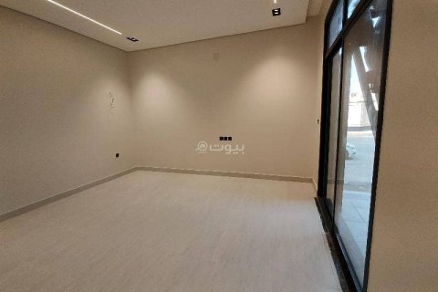 3 bedrooms Apartment in Riyadh, Saudi Arabia No. 67488 4