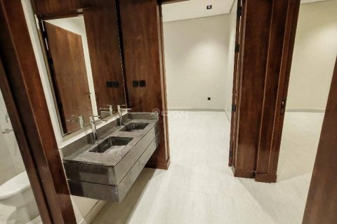 3 bedrooms Apartment in Riyadh, Saudi Arabia No. 67488 15