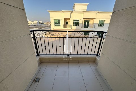 6 bedrooms Villa in Khalifa City, UAE No. 23301 15