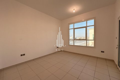 6 bedrooms Villa in Khalifa City, UAE No. 23301 14