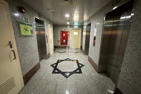 Здание 8026.8м² в Tourist Club Area, ОАЭ №23299 13