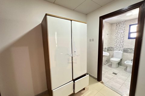 Здание 8026.8м² в Tourist Club Area, ОАЭ №23299 14