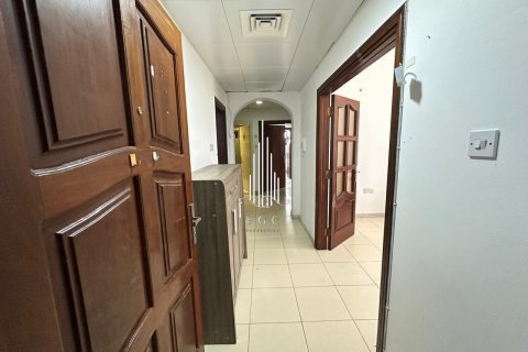 Здание 8026.8м² в Tourist Club Area, ОАЭ №23299 10