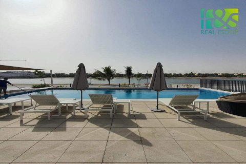 Villa de 4 dormitorios en Mina Al Arab, UAE No. 24721 14