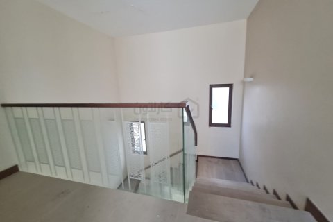 Villa de 5 chambres à Al Dair, Bahrain No. 59579 3