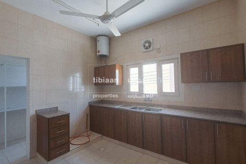 Apartment de 3 dormitorios en As Sib, Oman No. 53688 4