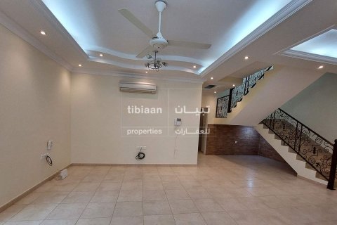 5 bedrooms Twin Villa in Al Ansab, Oman No. 53685 3