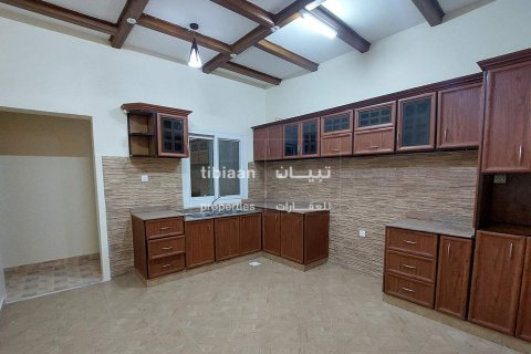 5 bedrooms Twin Villa in Al Ansab, Oman No. 53685 5