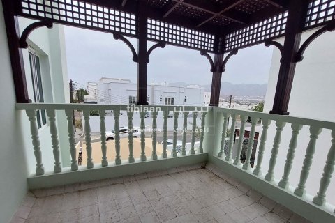 5 bedrooms Twin Villa in Al Ansab, Oman No. 53685 4