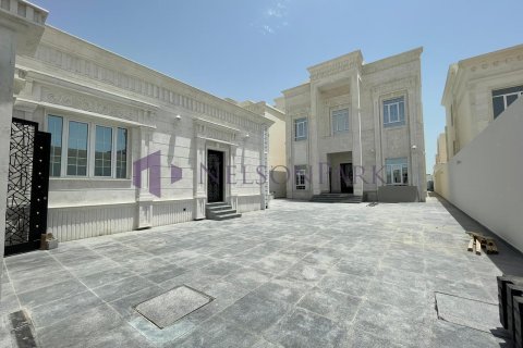 8 غرفة نوم  فيلا في أم صلال محمد, Qatar رقم 57170 11