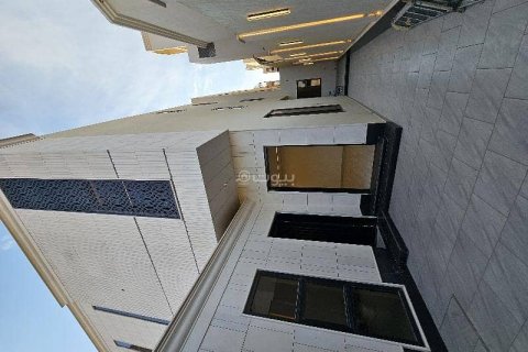 4 bedrooms Apartment in Riyadh, Saudi Arabia No. 60710 3