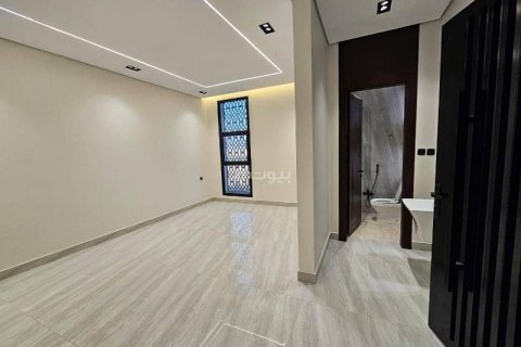 Квартира с 3 спальнями в Эр-Рияд, Саудовская Аравия №60707 3