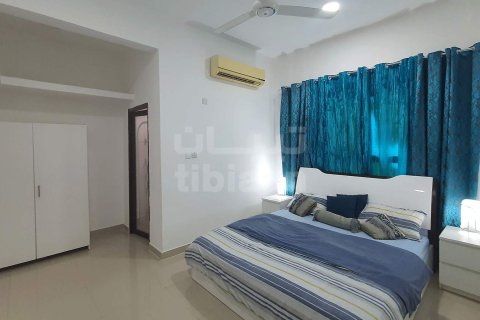 Apartment de 2 dormitorios en Al Amarat, Oman No. 53678 4