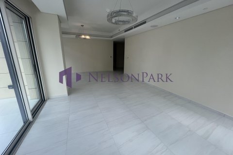 3 bedrooms Apartment in Doha, Qatar No. 58166 8