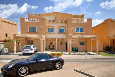 Villa de 4 chambres à Al Reef, UAE No. 13116