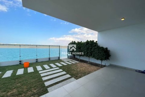 Вилла с 5 спальнями в Sharjah Waterfront City, ОАЭ №13099