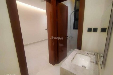 3 bedrooms Apartment in Riyadh, Saudi Arabia No. 99551 10