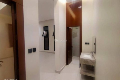 3 bedrooms Apartment in Riyadh, Saudi Arabia No. 99551 11