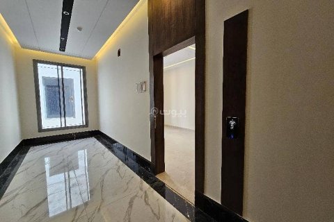 4 bedrooms Apartment in Riyadh, Saudi Arabia No. 99550