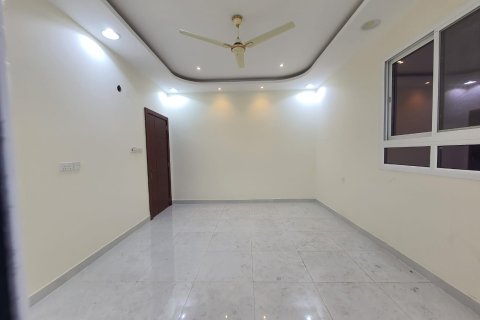4 bedrooms Apartment in Al Hidd, Bahrain No. 59755 5