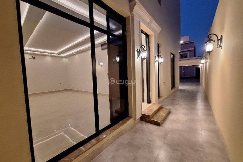 4 bedrooms Apartment in Riyadh, Saudi Arabia No. 61647 6