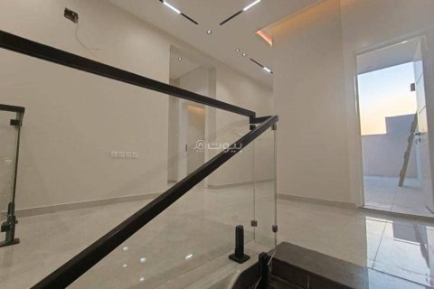3 bedrooms Apartment in Riyadh, Saudi Arabia No. 61646 7
