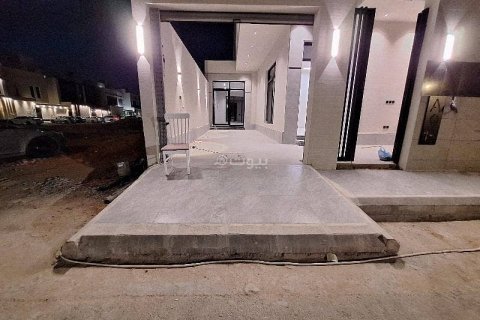 Villa de 6 chambres à Riyadh, Saudi Arabia No. 61650 5