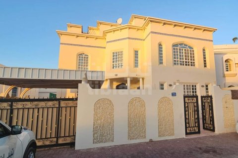 8 غرفة نوم  فيلا في مسقط , عُمان رقم 53286
