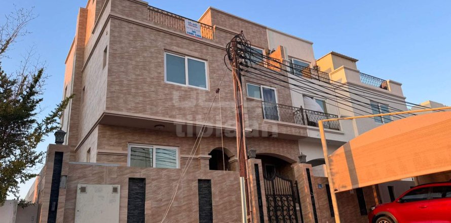 5 bedrooms Twin Villa in Al Khuwair, Oman No. 53291