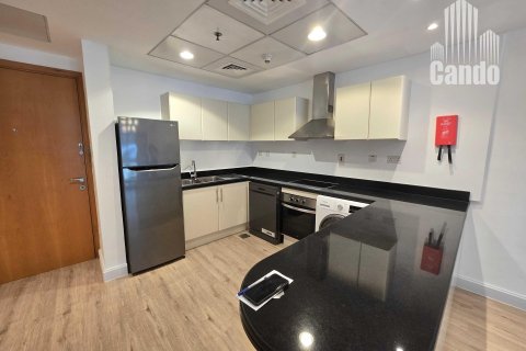 1 bedroom Apartment in The Waves, UAE No. 64797 5