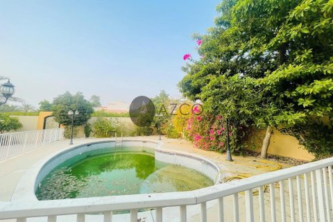 4 غرف نوم فيلا في جميرا, الإمارات العربية المتحدة رقم 16854 17