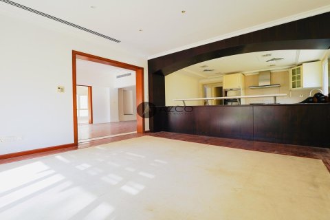 5 غرفة نوم  فيلا في Meadows, الإمارات العربية المتحدة رقم 16856 10