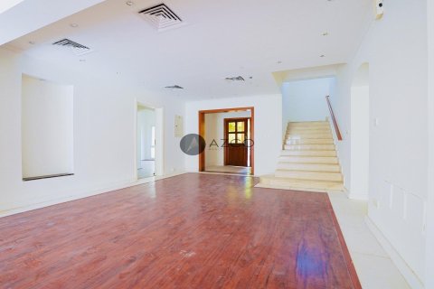 5 غرفة نوم  فيلا في Meadows, الإمارات العربية المتحدة رقم 16856 5