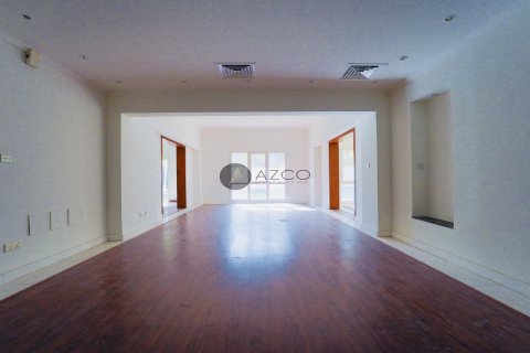 5 غرفة نوم  فيلا في Meadows, الإمارات العربية المتحدة رقم 16856 3
