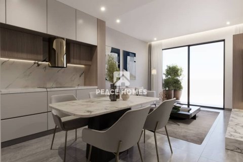 2 bedrooms Apartment in Dubai Sports City, UAE No. 10944 3